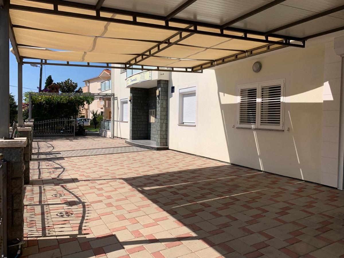 Apartments Dumancic Biograd Na Moru Exterior photo